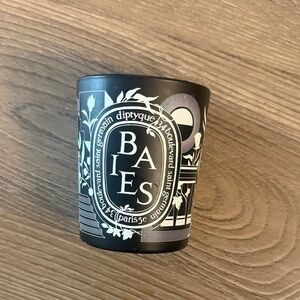 Diptyque limited edition black baies 2020 candle